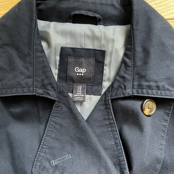 NWOT GAP Trench Coat - Picture 7 of 9